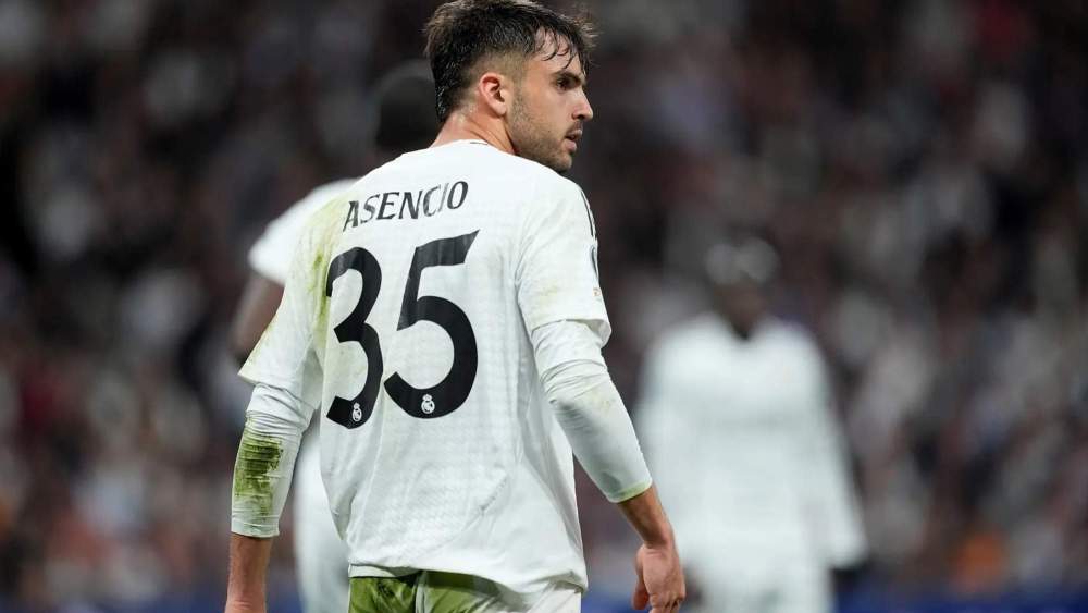 Raúl Asencio, durante un partido de esta temporada con el Real Madrid. Raúl Asencio, durante un partido de esta temporada con el Real Madrid.