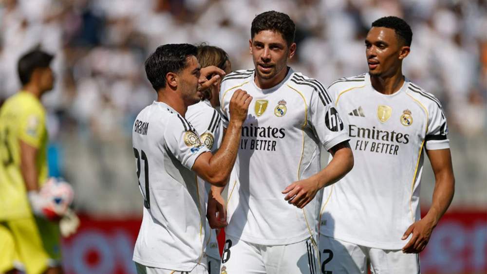 Fede Valverde, Brahim Díaz y Trent Alexander-Arnold celebrando su gol. Fede Valverde, Brahim Díaz y Trent Alexander-Arnold celebrando su gol.
