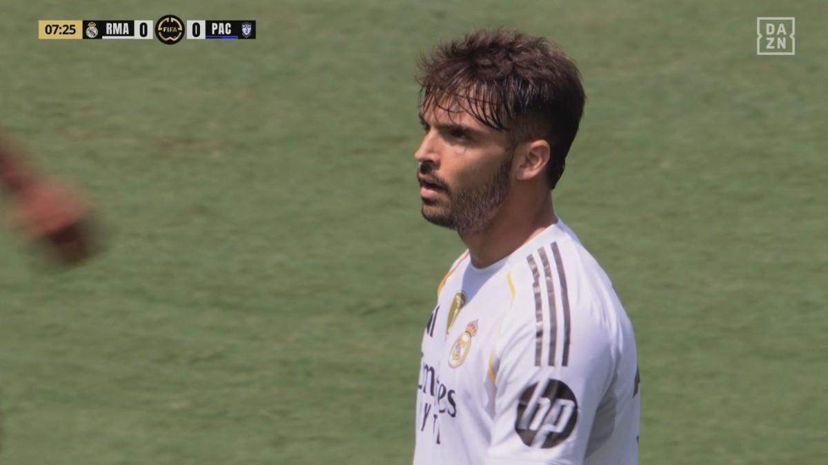 Raúl Asencio después de la última expulsión Raúl Asencio después de la última expulsión