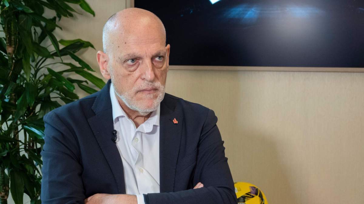 Javier Tebas, presidente de la Liga, vuelve a arremeter contra el Real Madrid y responde a Thibaut Courtois sobre el descanso para la próxima Liga. Javier Tebas, presidente de la Liga, vuelve a arremeter contra el Real Madrid y responde a Thibaut Courtois sobre el descanso para la próxima Liga.