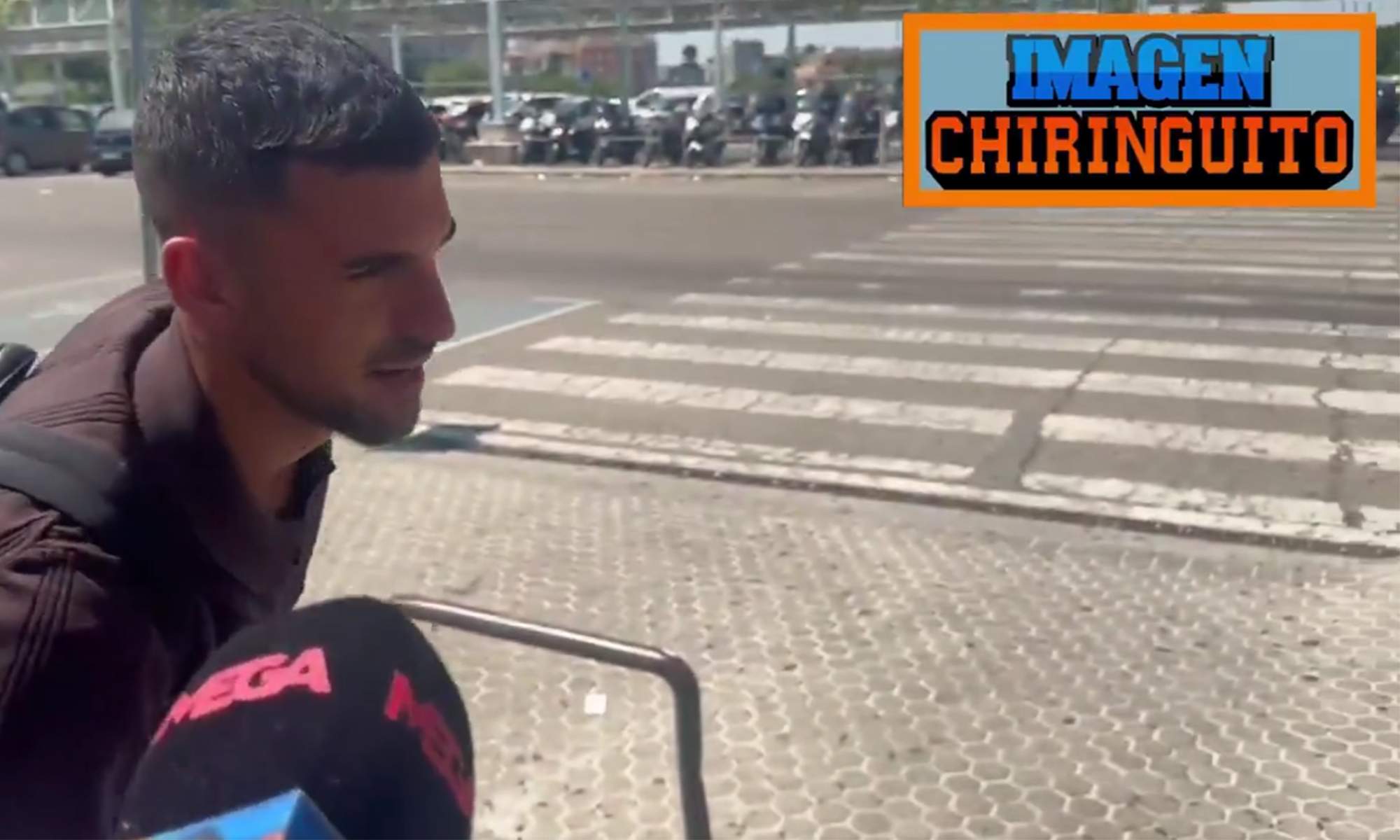 Dani Ceballos hablando en el micrófono de El Chiringuito.