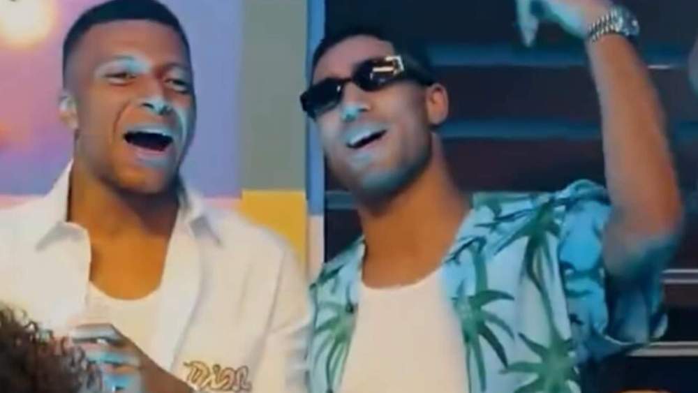 Kylian Mbappé y Achraf Hakimi han sido sorprendidos en un concierto de Bad Bunny en Puerto Rico.