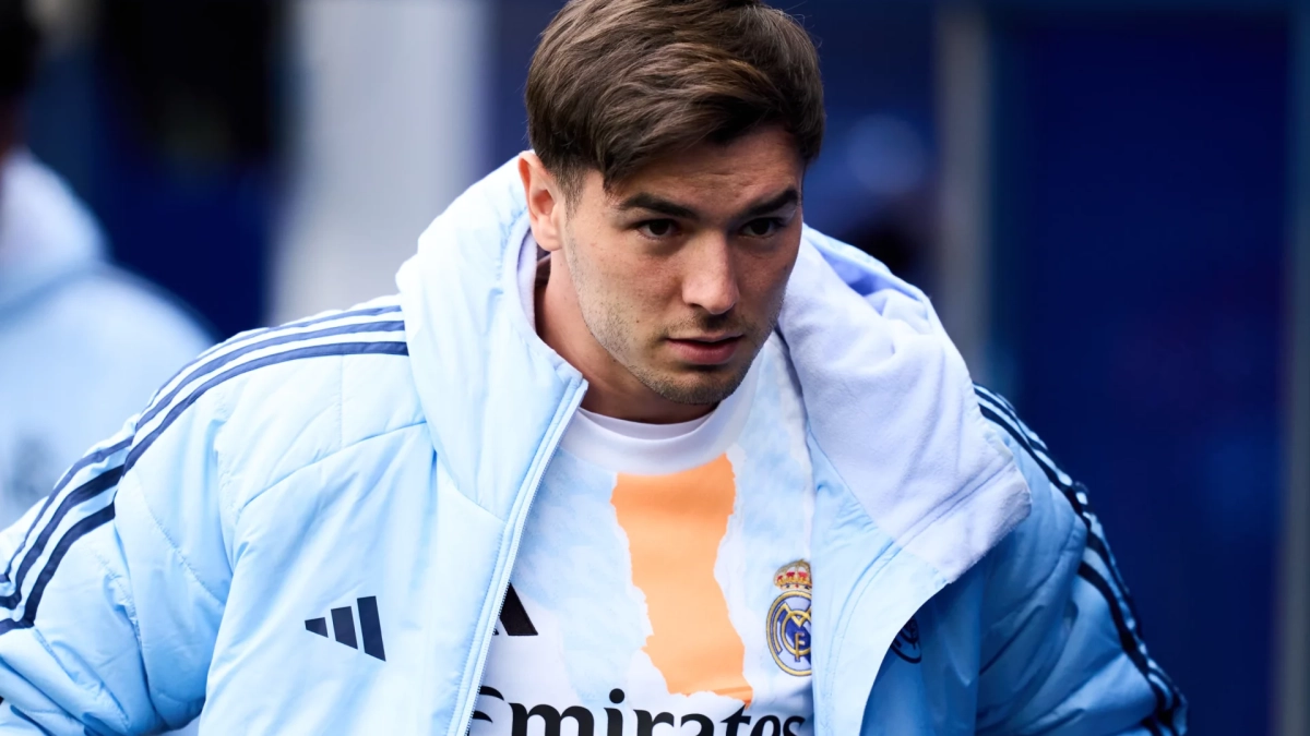 Brahim Díaz en el banquillo del Real Madrid. Brahim Díaz en el banquillo del Real Madrid.