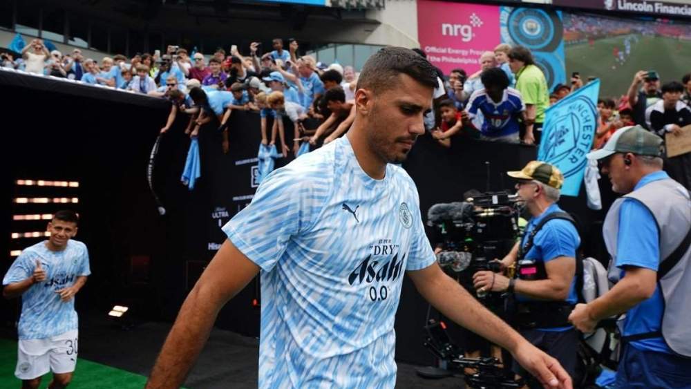 Rodri Hernández saltando al campo con la camiseta del Manchester City. Rodri Hernández saltando al campo con la camiseta del Manchester City.