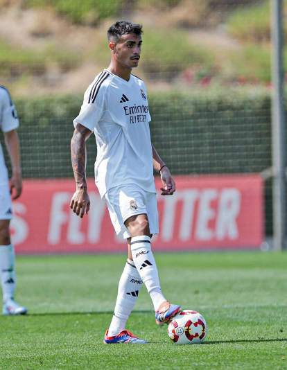 GwTuDsrXgAAf2np GwTuDsrXgAAf2np