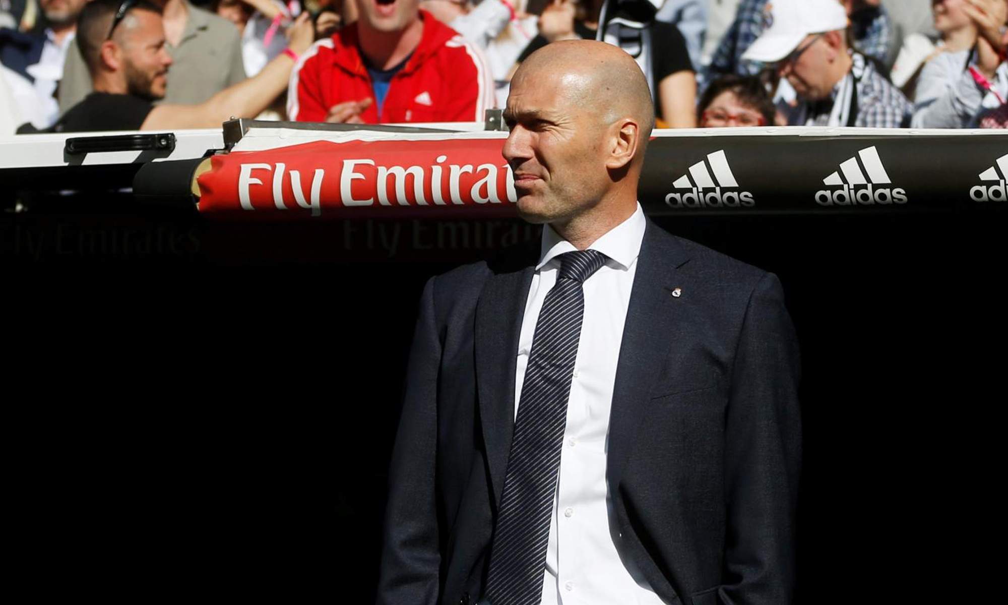 Zidane en el banquillo del Real Madrid Zidane en el banquillo del Real Madrid