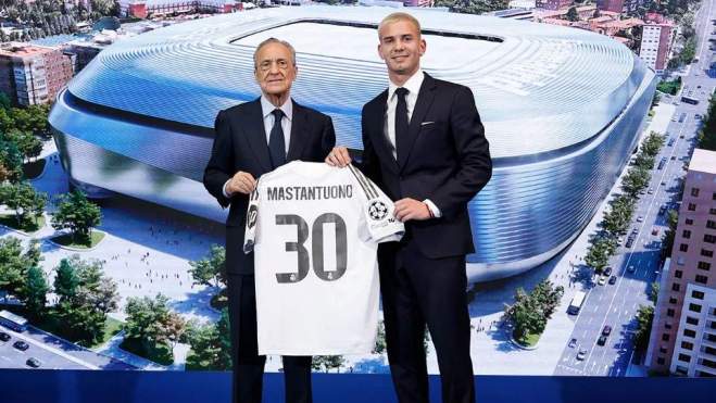 Mastantuono con Florentino Pérez