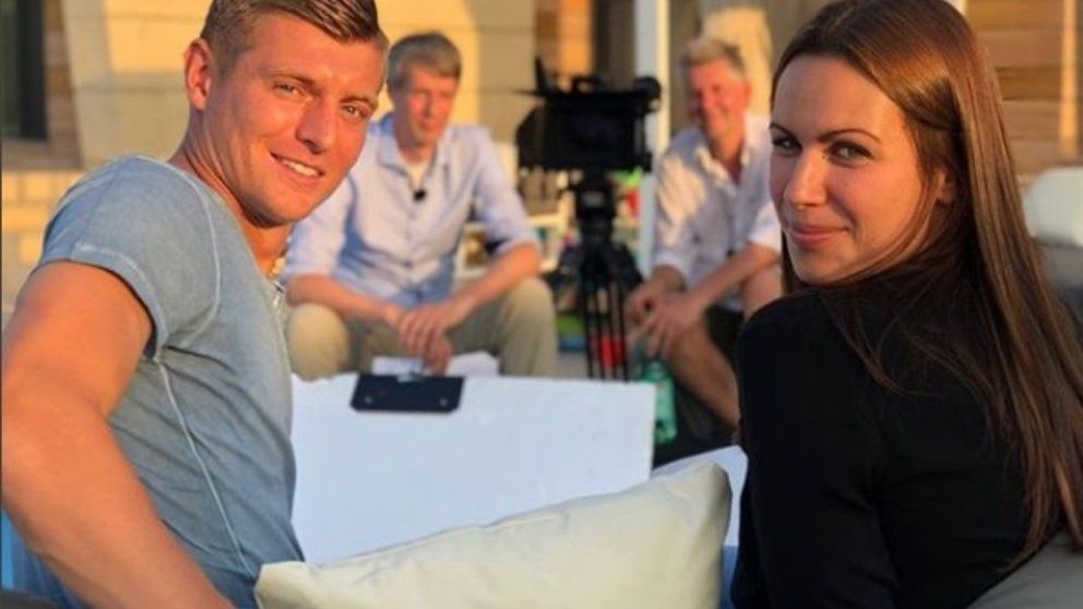 toni kroos y su mujer Jessica Farber toni kroos y su mujer Jessica Farber