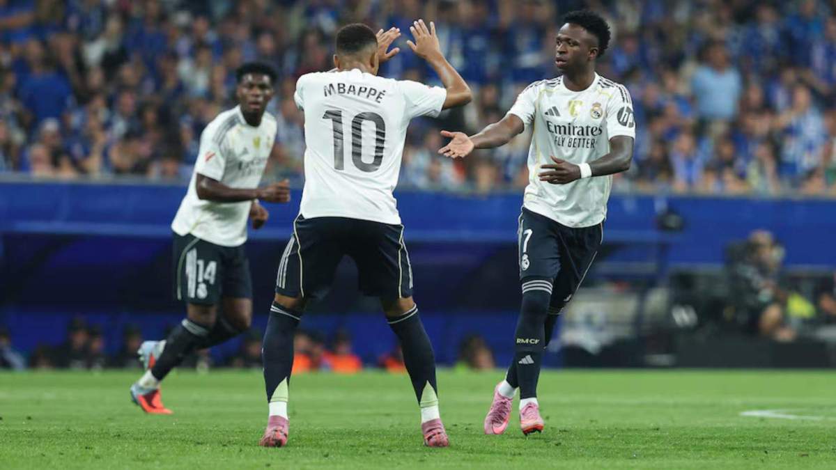Vinicius y Mbappé en el Carlos Tartiere Vinicius y Mbappé en el Carlos Tartiere