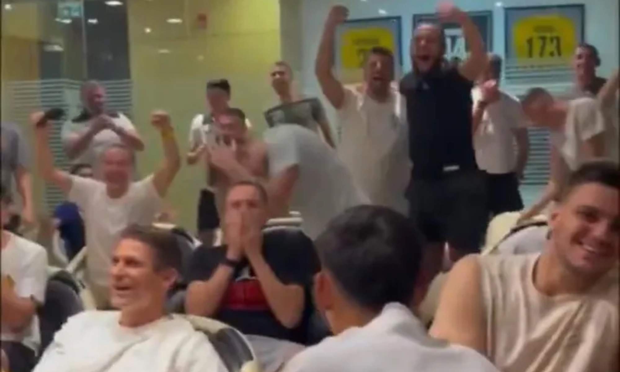 Los futbolistas del Kairat Almaty celebraron con júbilo su cruce con el Real Madrid tras el sorteo de la liguilla de la Champions.