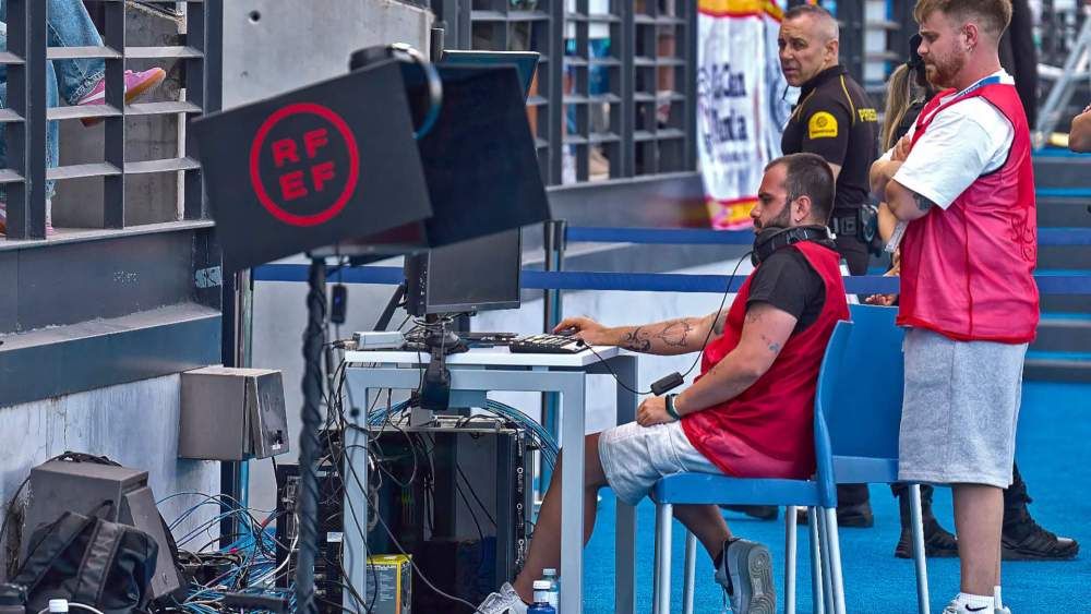 VAR camara primera rfef VAR camara primera rfef