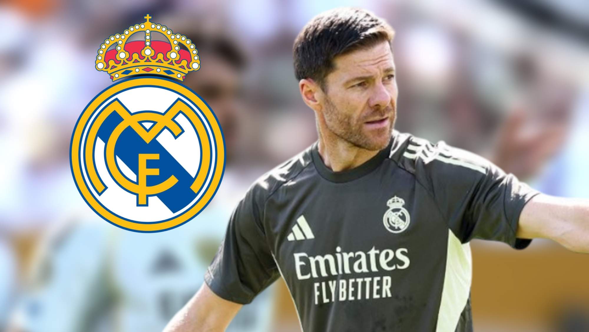 Xabi Alonso impide la salida de un jugador del Real Madrid.