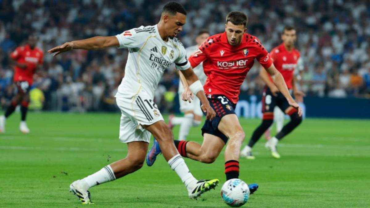 Trent Alexander Arnold durante su debut en el Bernabéu Trent Alexander Arnold durante su debut en el Bernabéu
