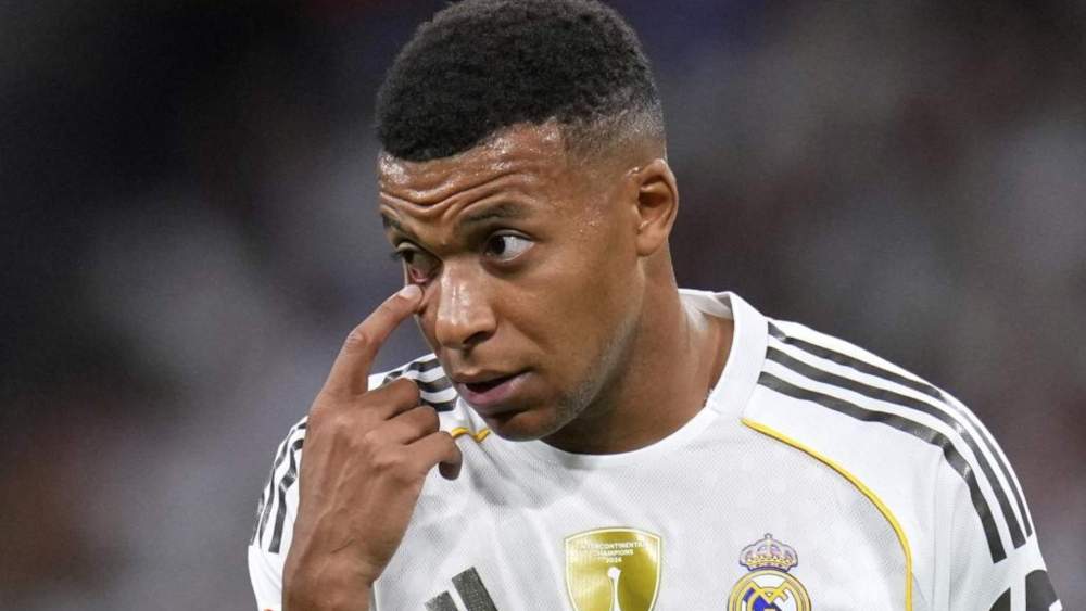 Kylian Mbappé jugando un partido con el Real Madrid. Kylian Mbappé jugando un partido con el Real Madrid.