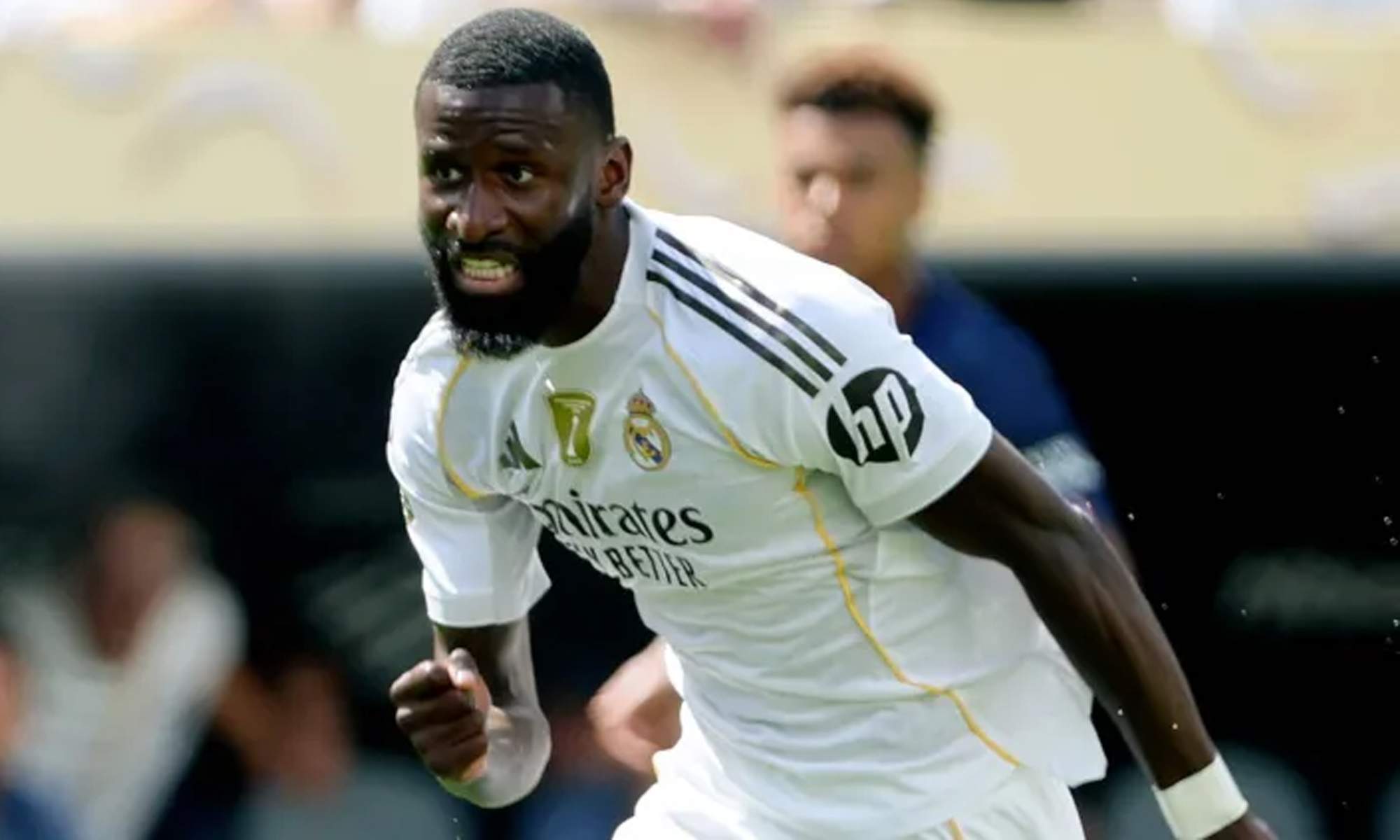 Rüdiger jugando un partido con el Real Madrid.