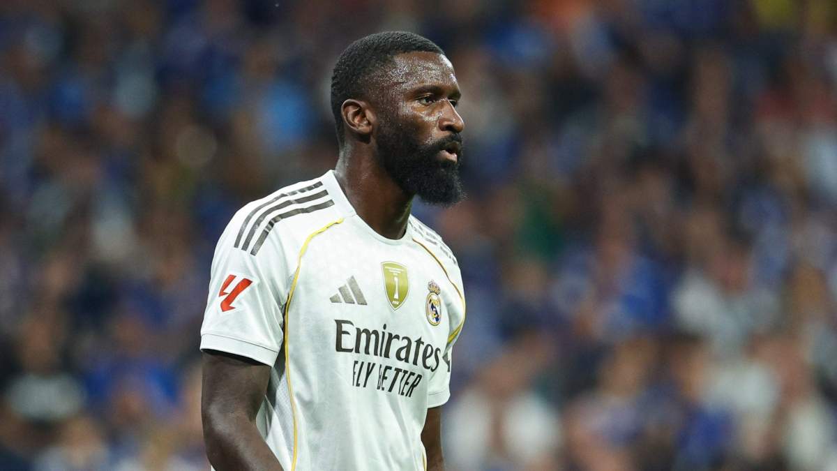 Antonio Rüdiger jugando un partido con el Real Madrid. Antonio Rüdiger jugando un partido con el Real Madrid.