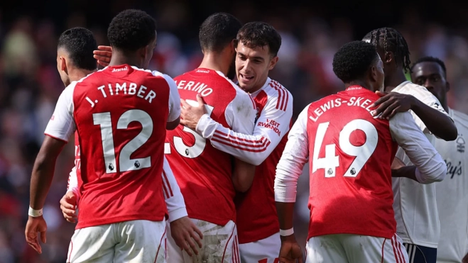 Jugadores del Arsenal celebrando un gol