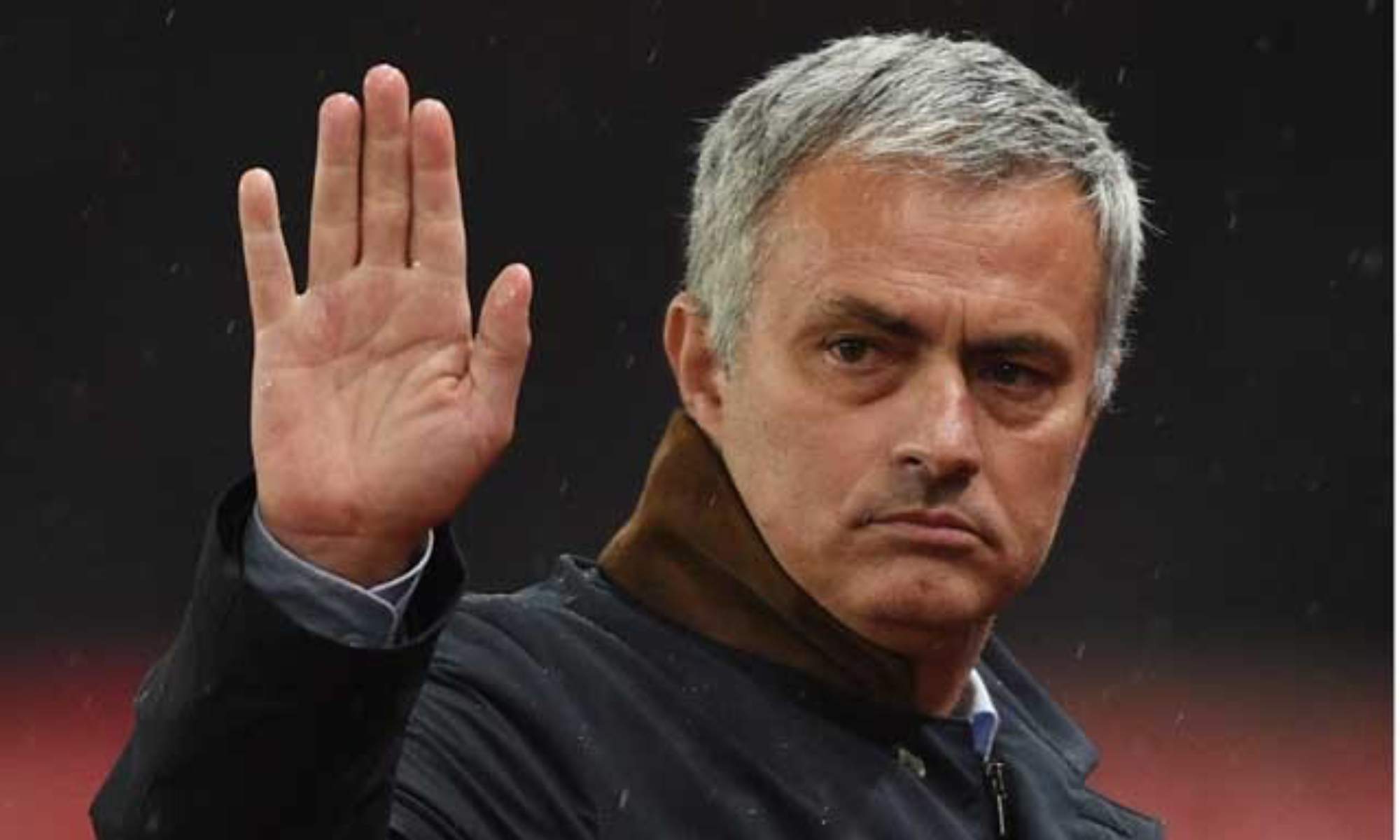 José Mourinho podría volver a entrenar después de ser despedido del Fenerbahçe y, con su nuevo equipo, podría medirse al Real Madrid en la Champions League.