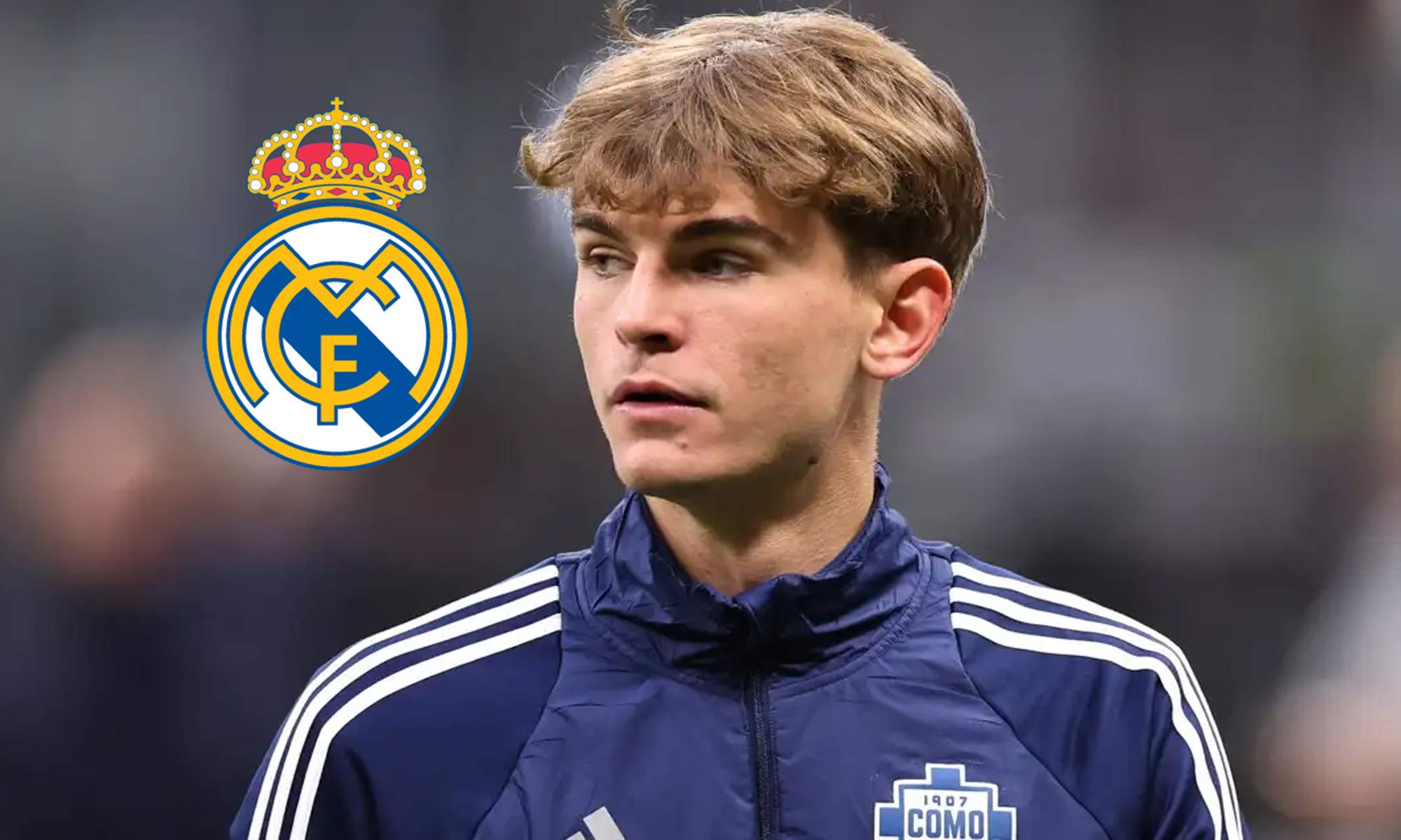 Nico Paz con el Como y el escudo del Real Madrid.