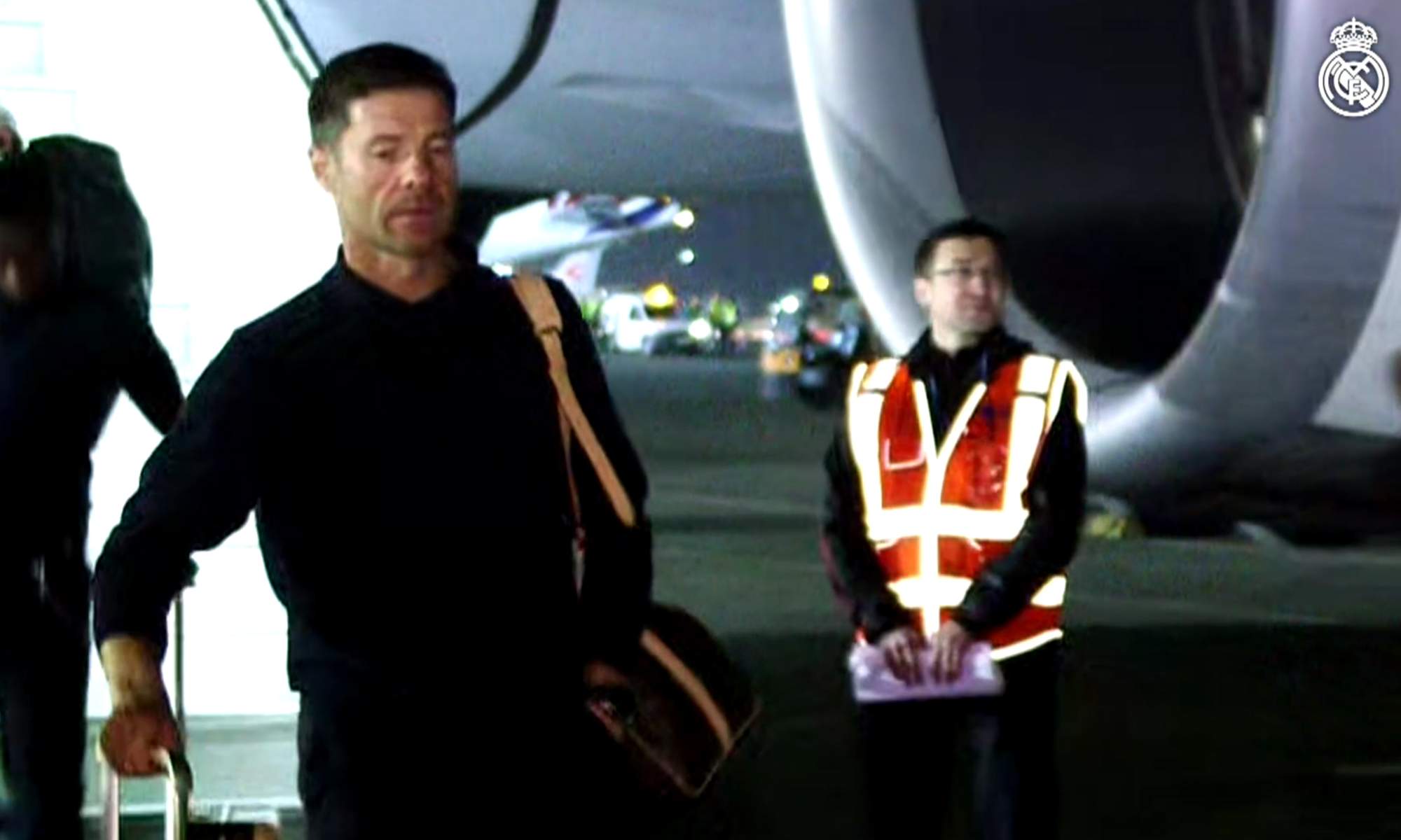 Xabi Alonso en la llegada a Kazajistán. 