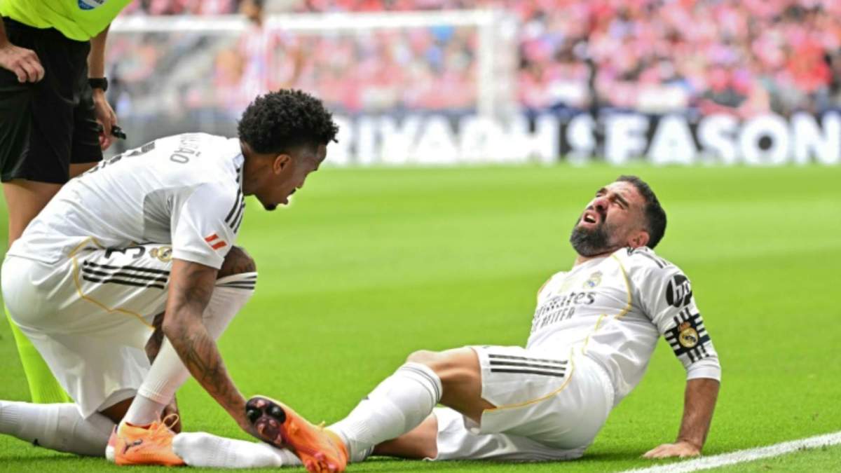 Dani Carvajal sufrió una lesión en su pierna derecha durante el derbi contra el Atlético en el Metropolitano.