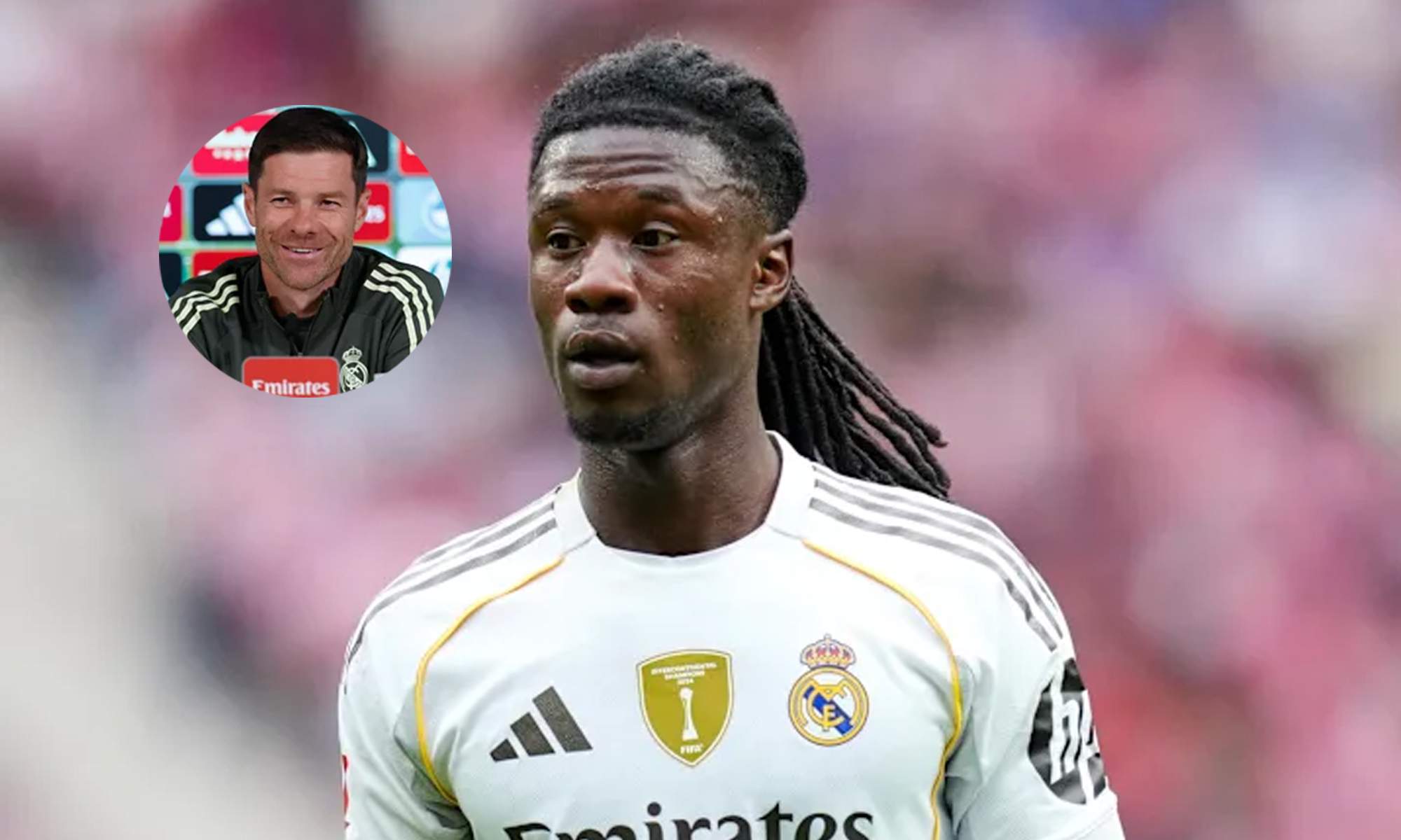 Eduardo Camavinga y una foto de Xabi Alonso en rueda de prensa. 
