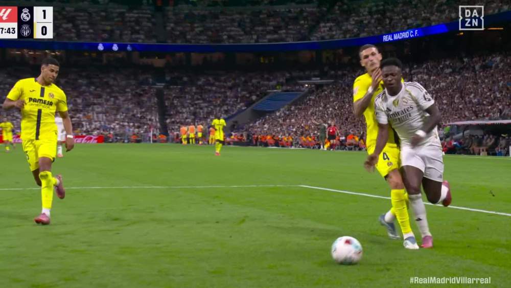 penalti vinicius rafa marin penalti vinicius rafa marin