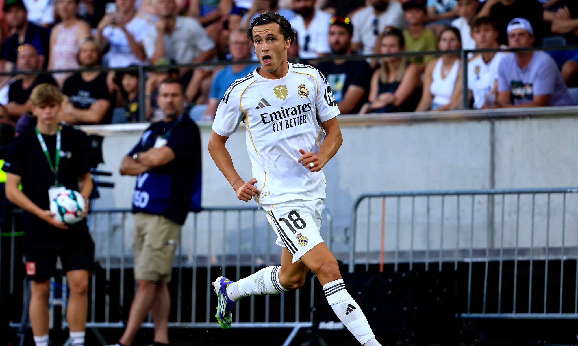 El grado de satisfacción en el Real Madrid con el fichaje de Álvaro Carreras es muy alto.