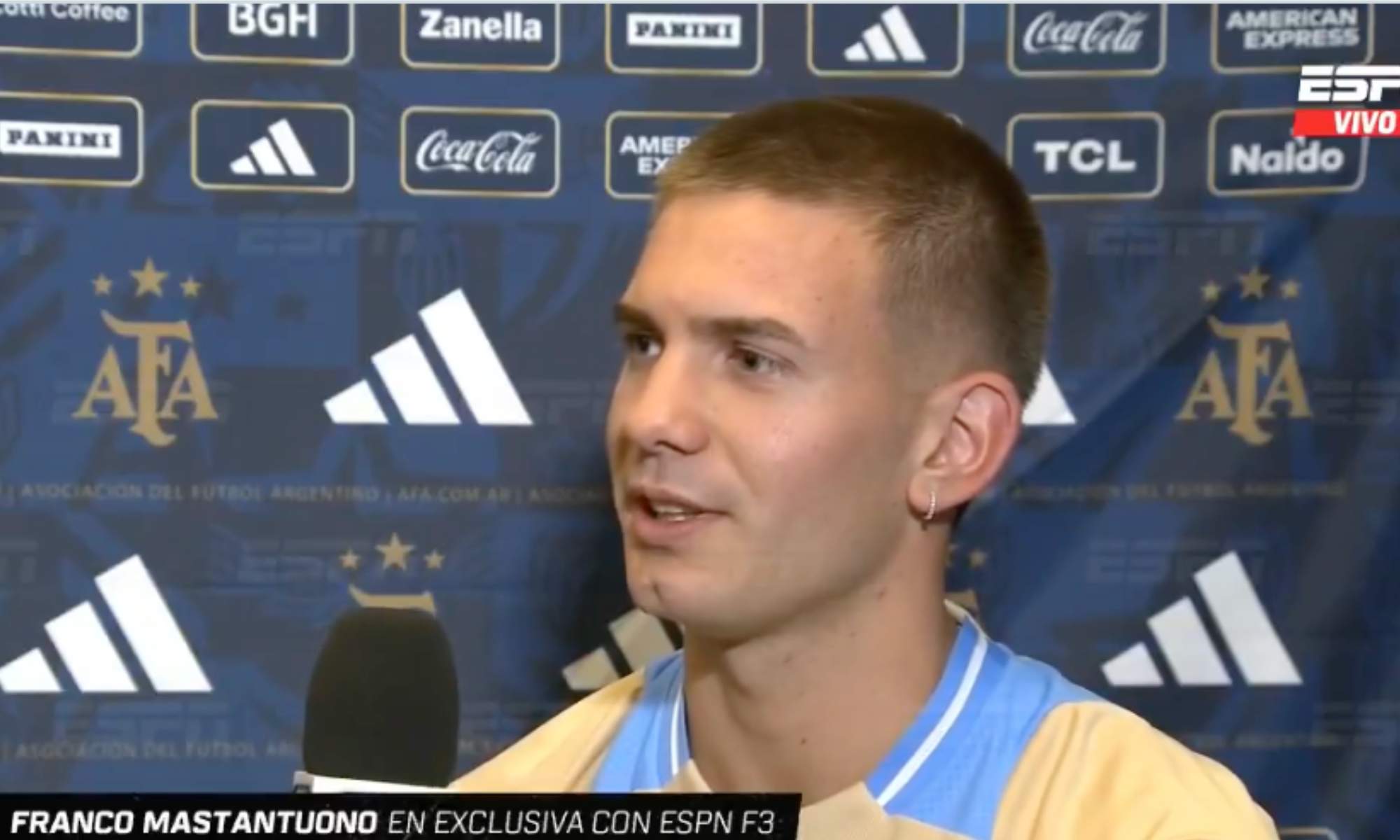 Franco Mastantuono ha sido entrevistado en Argentina y ha señalado los tres futbolistas que más le han impactado.