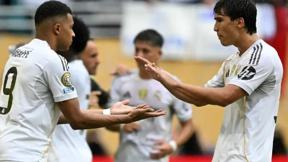 gonzalo garcia kylian mbappe gonzalo garcia kylian mbappe