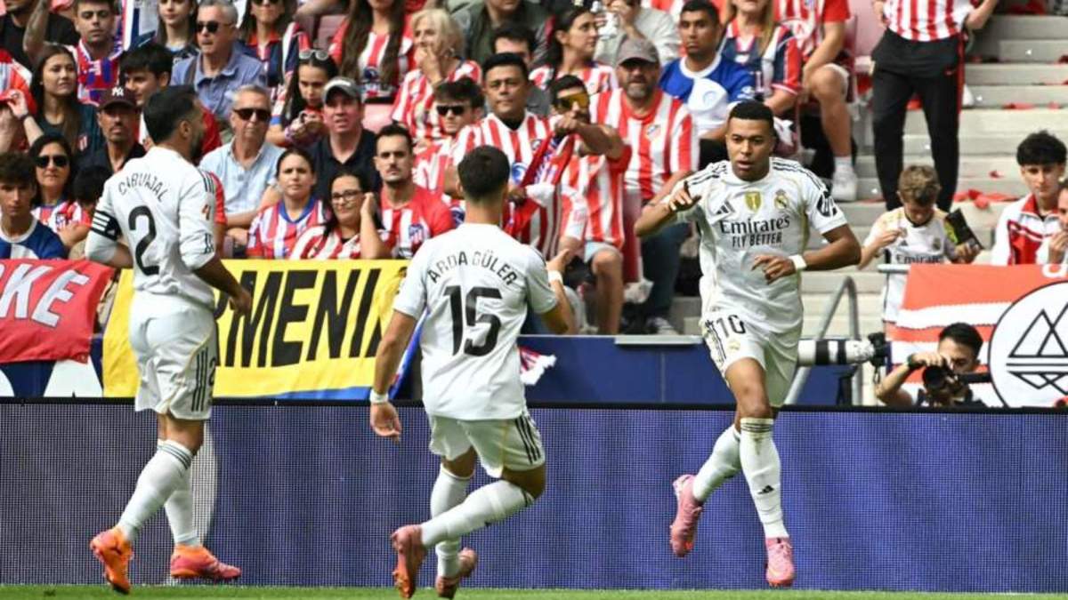 Mbappé celebrando su gol en el Metropolitano