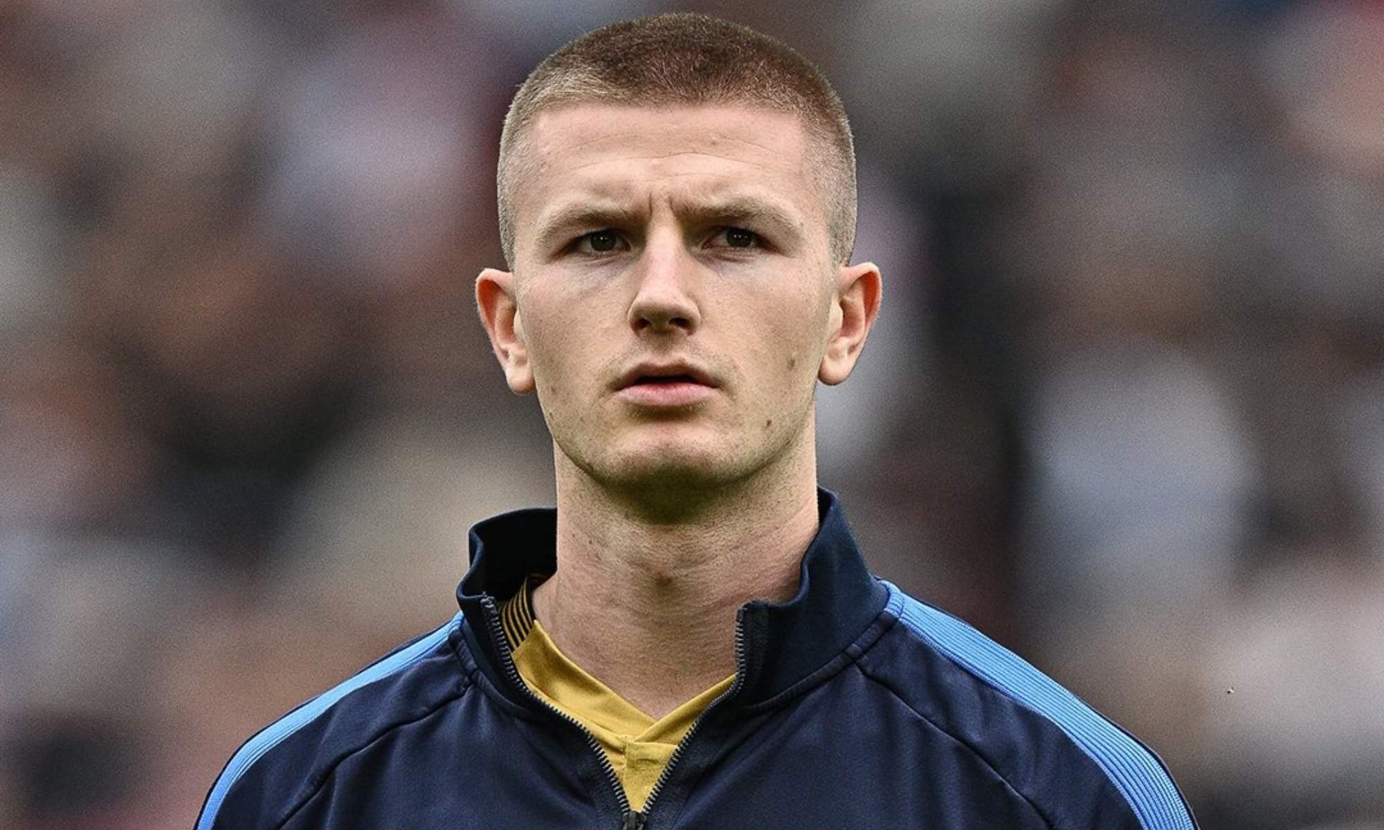 Adam Wharton, del Crystal Palace, entre los favoritos del Madrid para fortalecer el centro del campo.