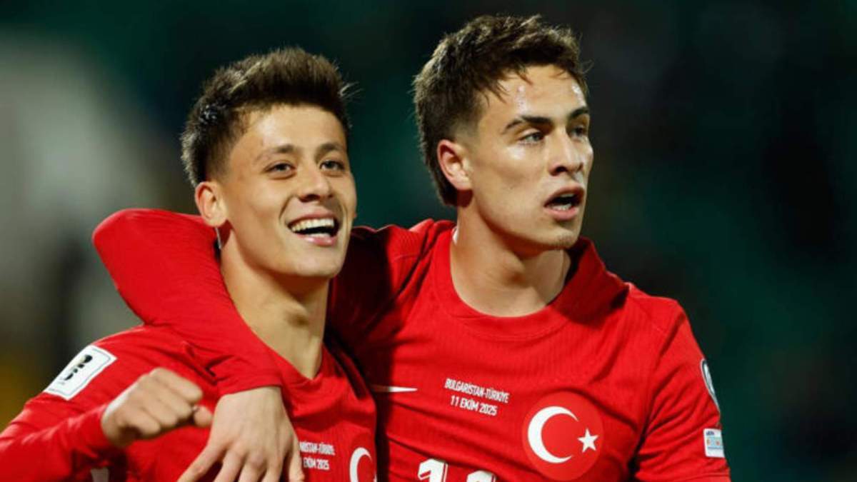Arda Güler y Kenan Yildiz, celebrando recientemente un gol con la Selección turca. Arda Güler y Kenan Yildiz, celebrando recientemente un gol con la Selección turca.
