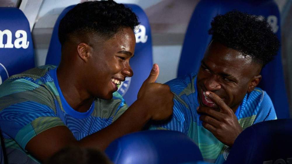 Endrick y Vinicius en el banquillo del Coliseum Endrick y Vinicius en el banquillo del Coliseum
