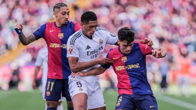Raphinha, Bellingham y Pedri en un Real Madrid Barça anterior Raphinha, Bellingham y Pedri en un Real Madrid Barça anterior