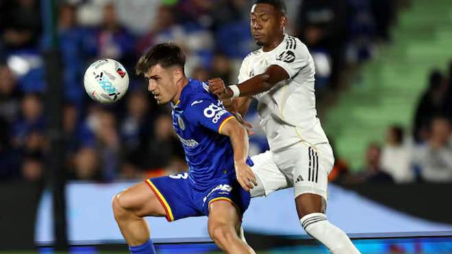 alaba en una disputa con liso alaba en una disputa con liso