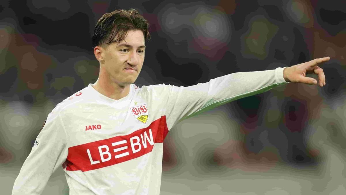 Angelo Stiller durante un partido