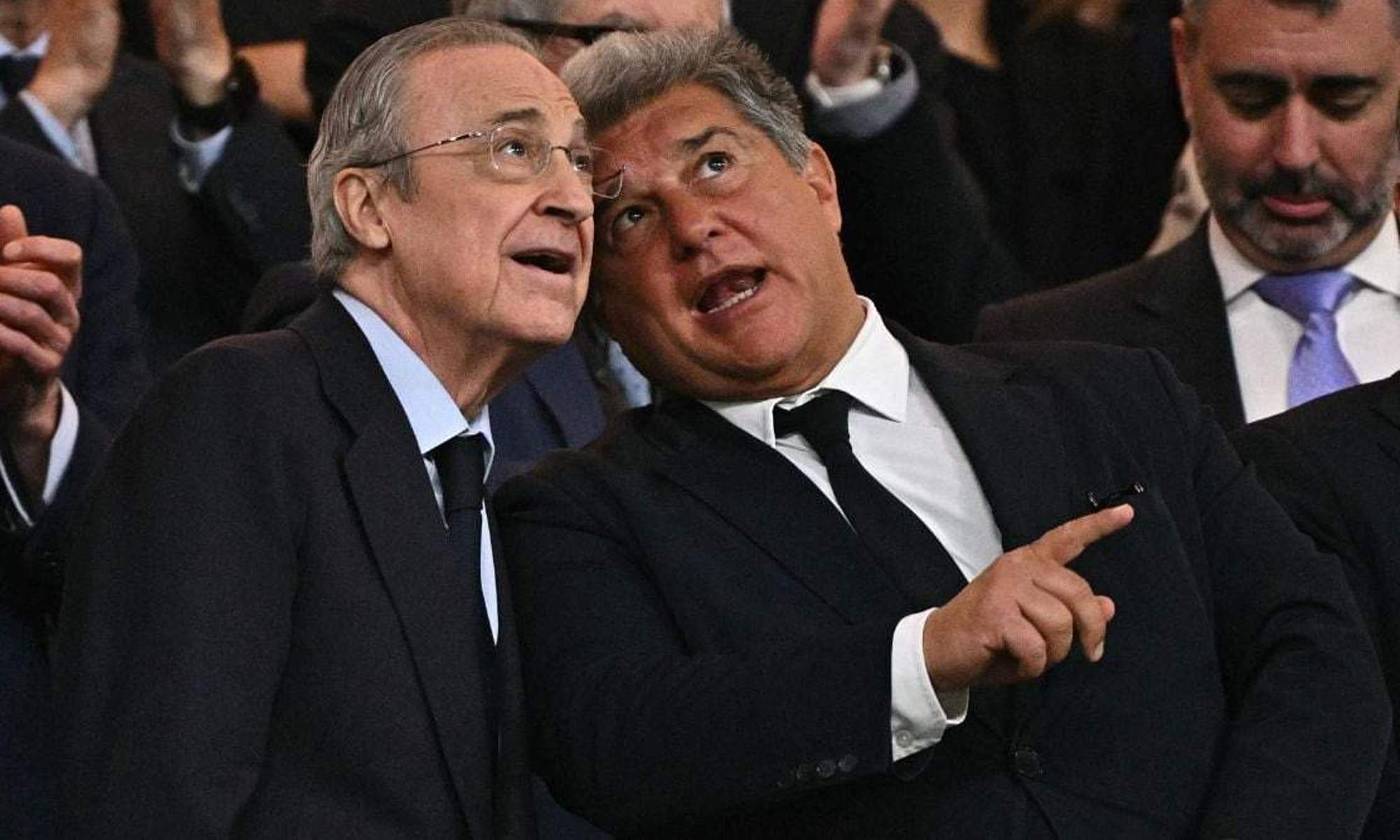 Florentino Pérez y Joan Laporta en el palco durante un partido.  Florentino Pérez y Joan Laporta en el palco durante un partido.