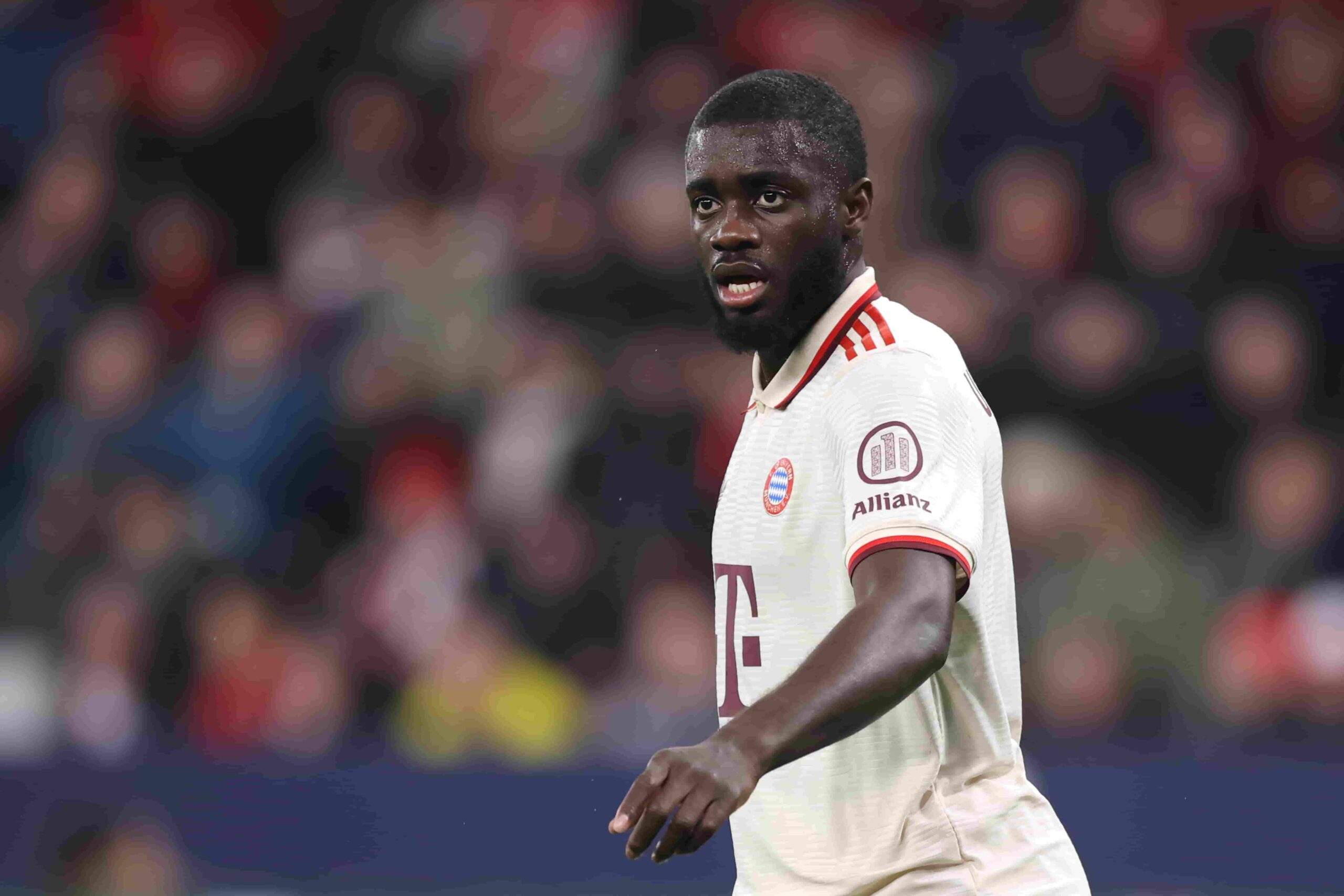 Dayot Upamecano durante un partido con el Bayern de Múnich