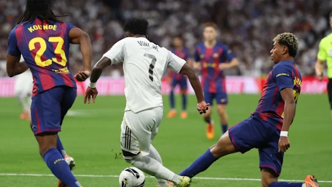 penalti lamine yamal vinicius junior bernabeu penalti lamine yamal vinicius junior bernabeu