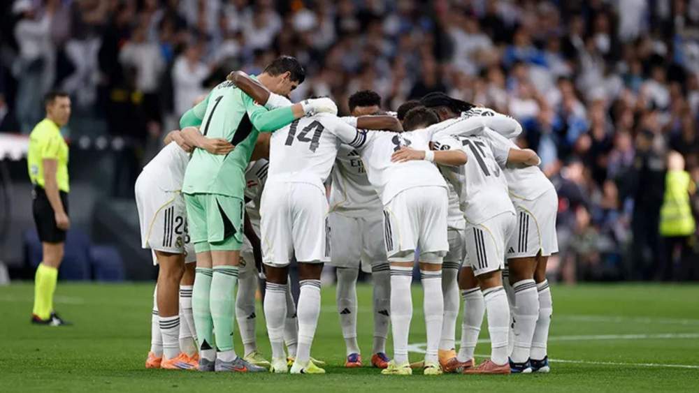 Piña del equipo en el Clásico Piña del equipo en el Clásico