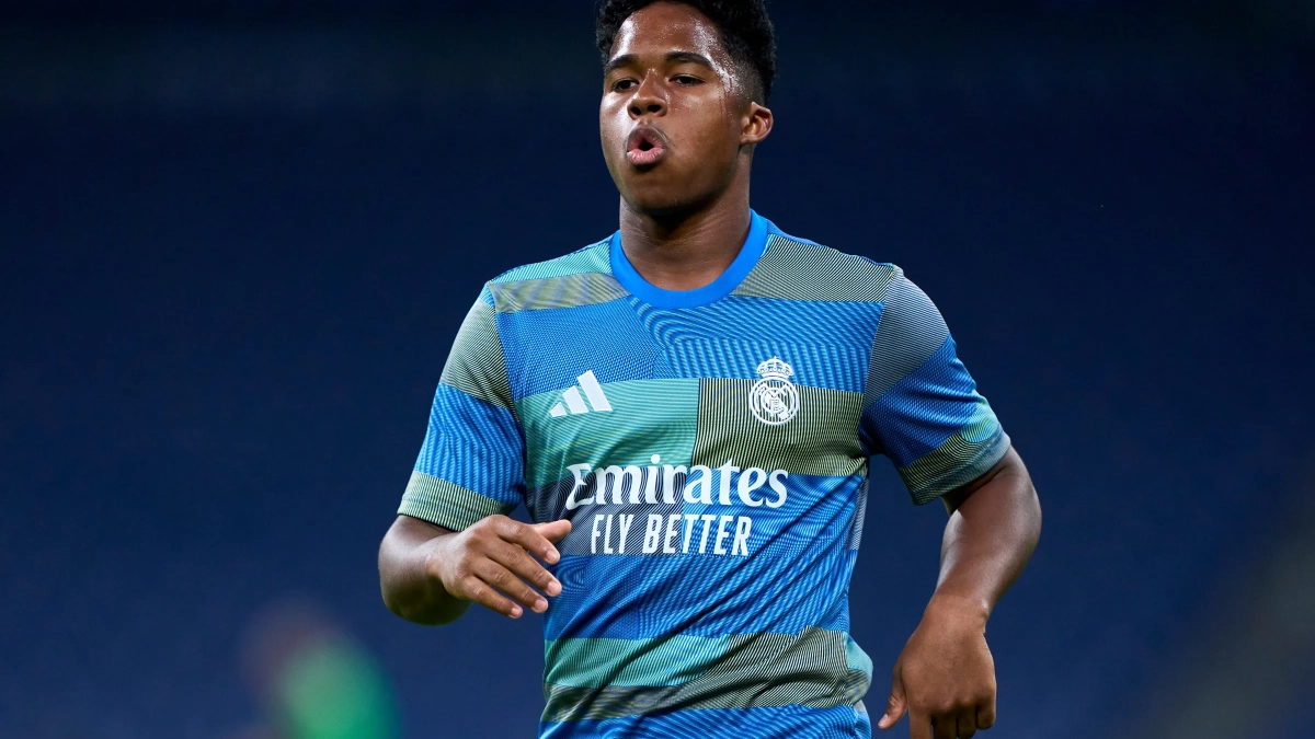 Endrick durante un calentamiento con el Real Madrid. Endrick durante un calentamiento con el Real Madrid.