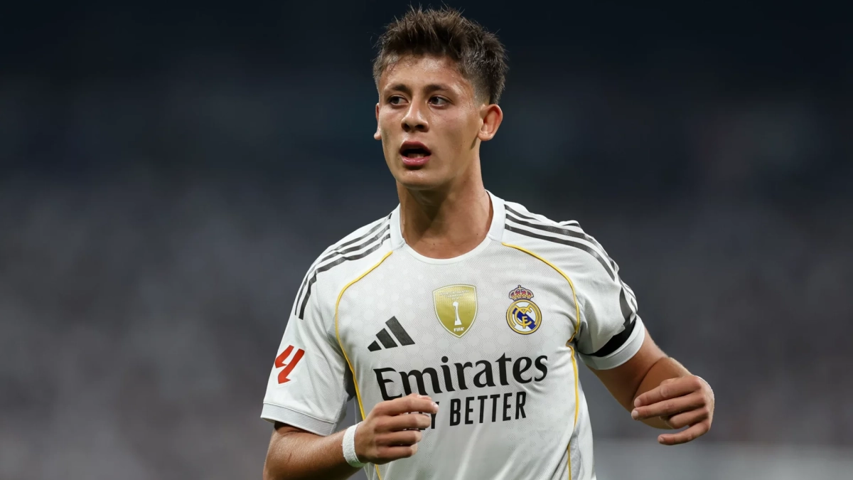 Arda Güler jugando un partido con el Real Madrid. Arda Güler jugando un partido con el Real Madrid.