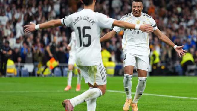 Arda Guler celebrando un gol con Mbappé Arda Guler celebrando un gol con Mbappé