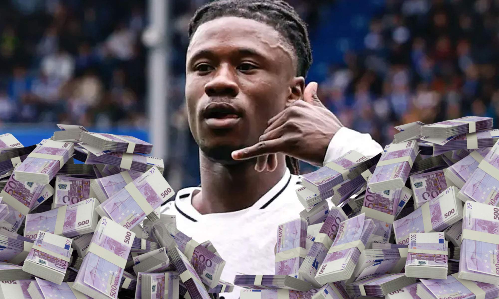 Camavinga con montones de dinero a los lados
