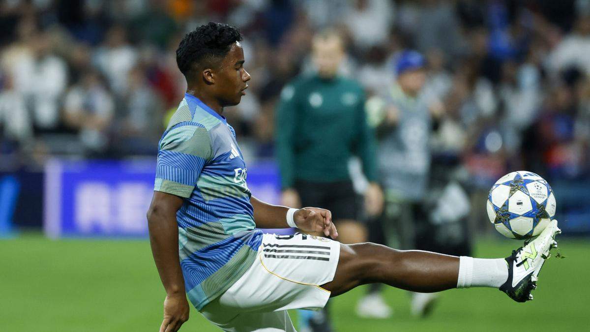 Endrick calentando con el Real Madrid. Endrick calentando con el Real Madrid.