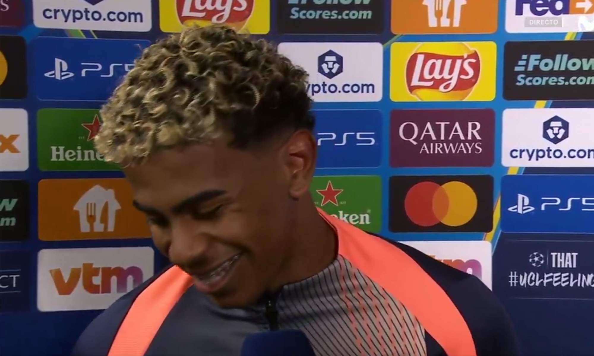 Lamine Yamal concediendo una entrevista a Movistar.