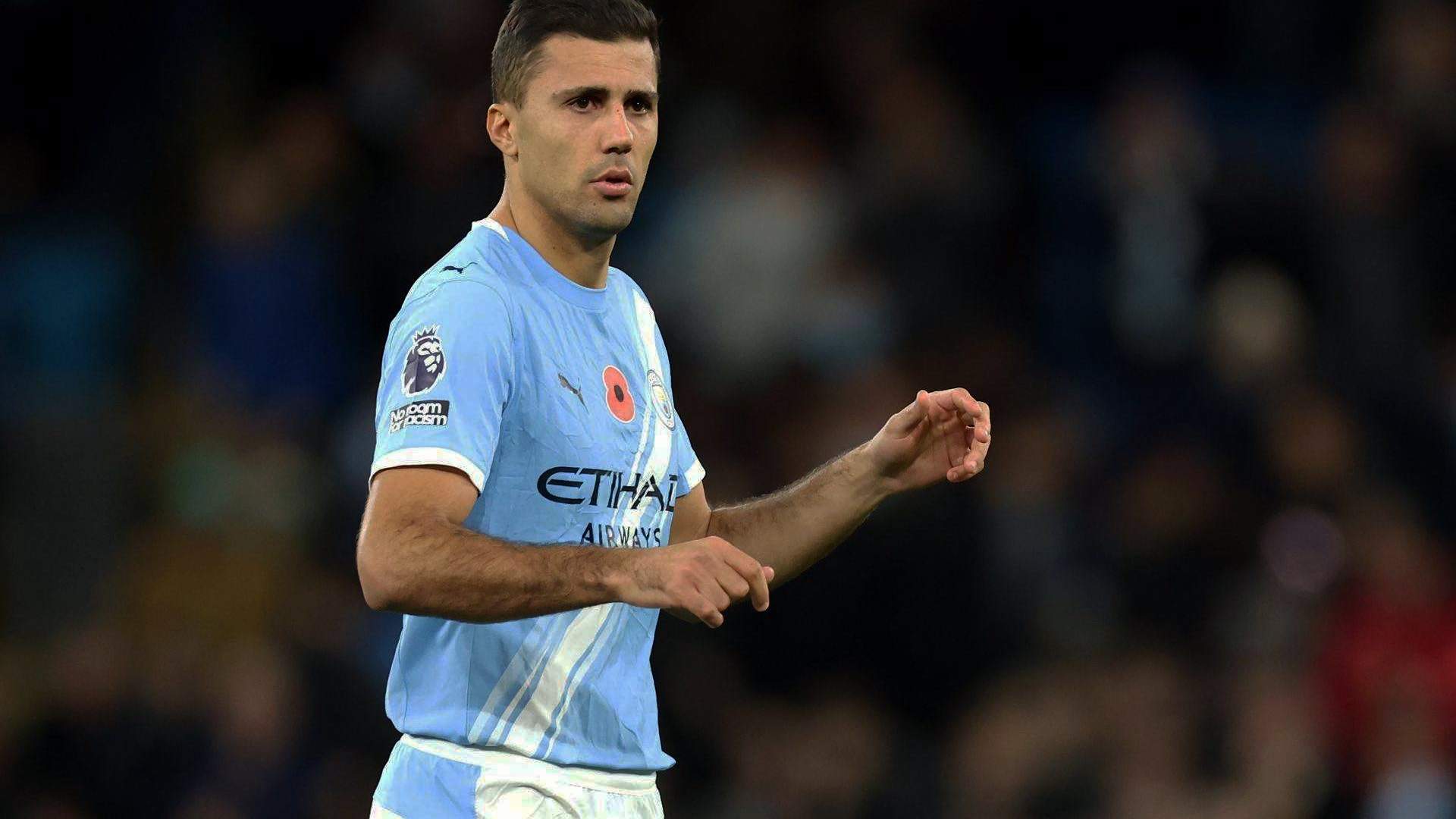 Mejor que Rodri, pero más caro y el Real Madrid se retira de su fichaje 