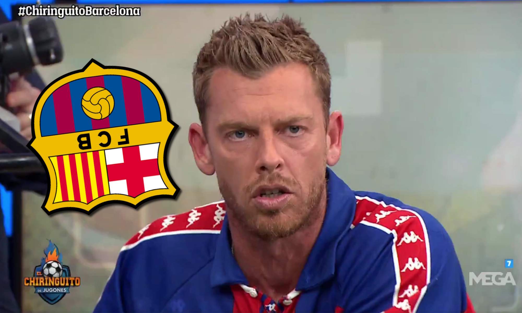 Jota Jordi y escudo del Barça al revés