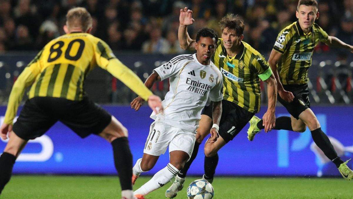 Rodrygo Goes jugando contra el Almaty. Rodrygo Goes jugando contra el Almaty.